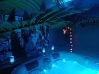 Spa Priv&eacute; Blue (2)